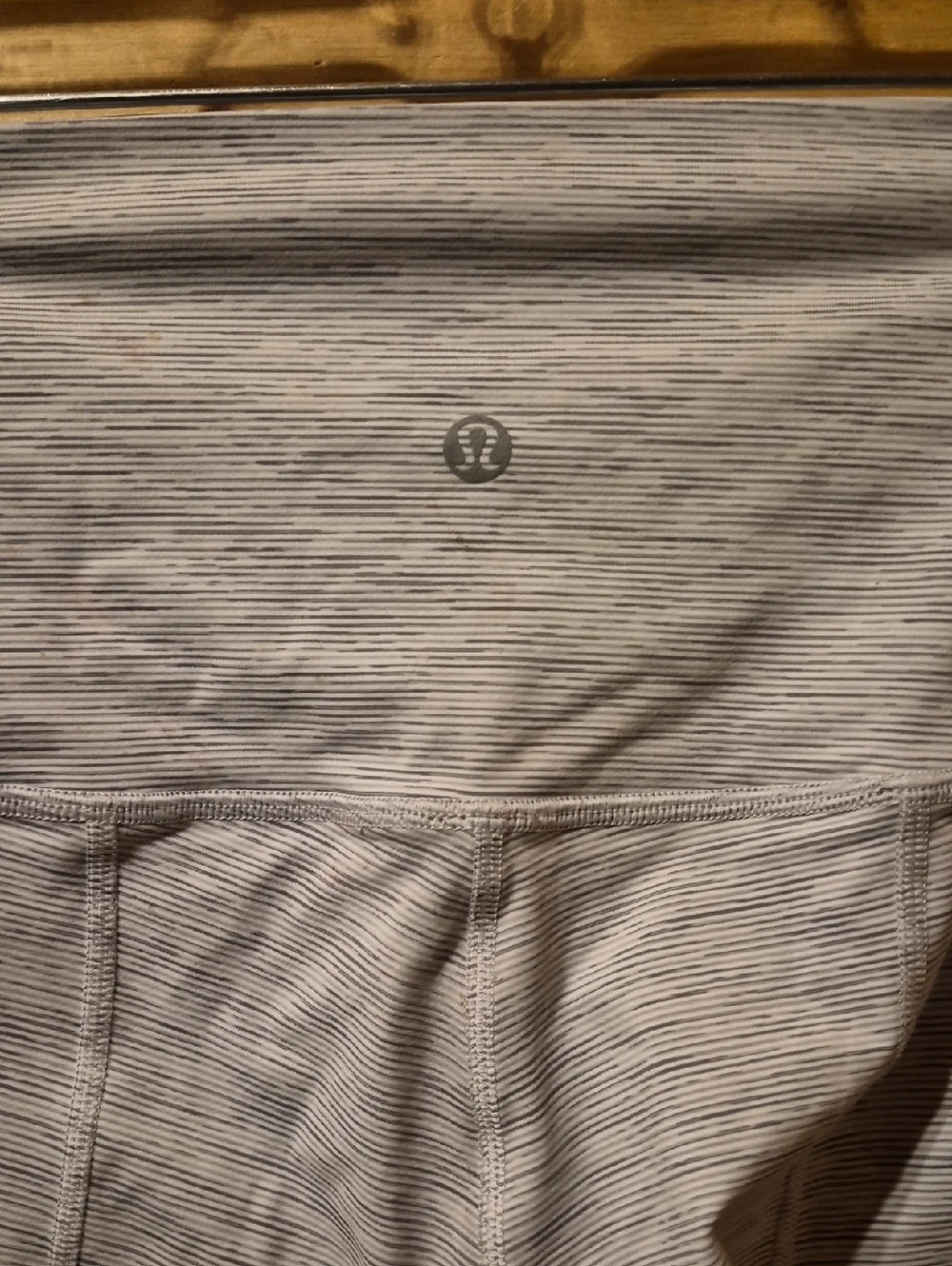 Womens Lululemon Wunder Under Scalloped Cropped Leggings Size 4